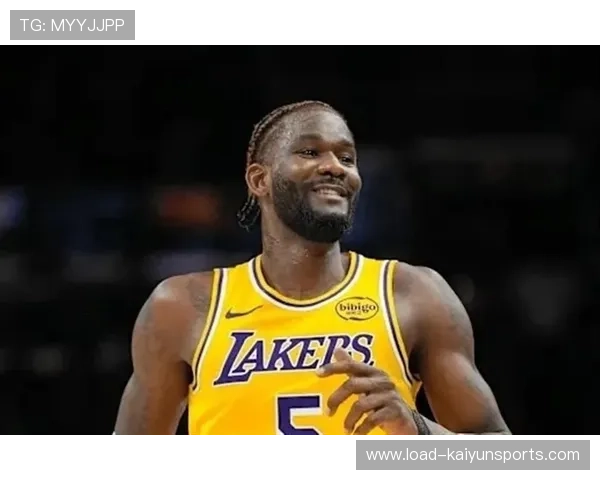 艾顿球权提升回暖，湖人内线支点作用凸显